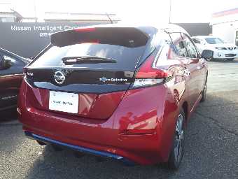 NISSAN LEAF 2018 Image 4