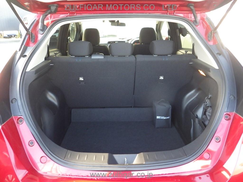 NISSAN LEAF 2018 Image 8