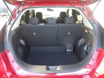 NISSAN LEAF 2018 Image 8