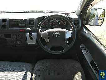 TOYOTA HIACE 2018 Image 5