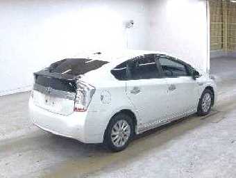 TOYOTA PRIUS PHV 2015 Image 5