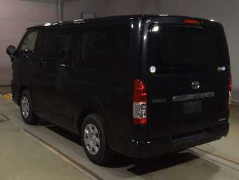 TOYOTA HIACE 2017 Image 4