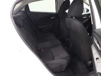 MAZDA DEMIO 2018 Image 7