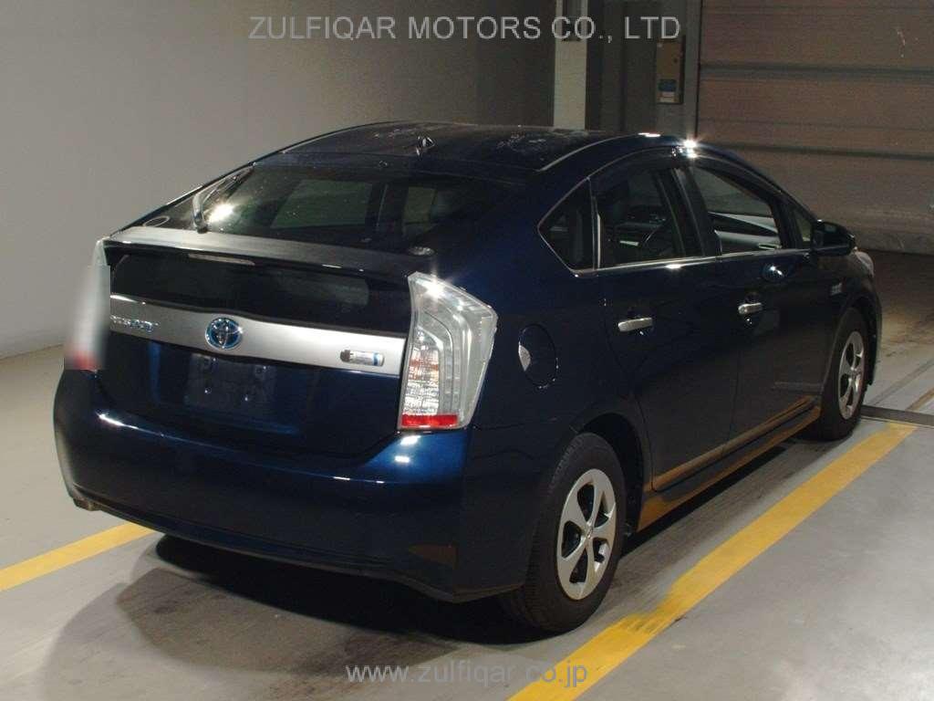 TOYOTA PRIUS PHV 2013 Image 2