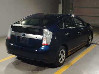 TOYOTA PRIUS PHV 2013 Image 2