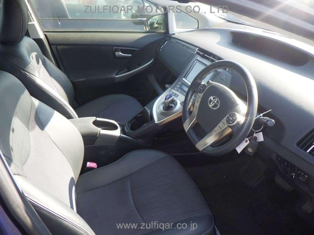 TOYOTA PRIUS PHV 2013 Image 5