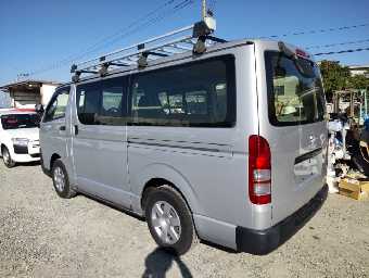 TOYOTA HIACE 2018 Image 4