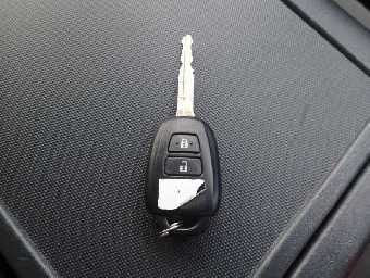 TOYOTA HIACE 2018 Image 9