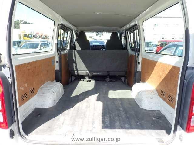 TOYOTA HIACE 2015 Image 3