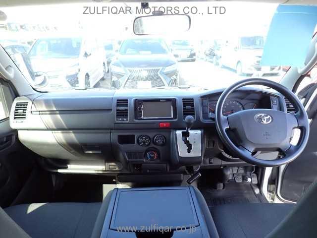 TOYOTA HIACE 2015 Image 6