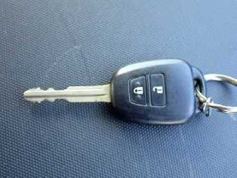 TOYOTA HIACE 2015 Image 7