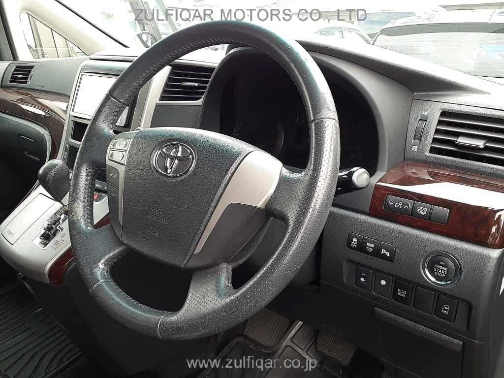 TOYOTA VELLFIRE 2013 Image 7