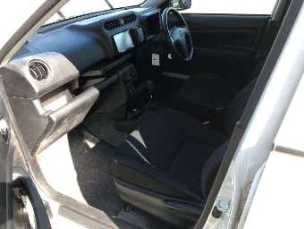TOYOTA PROBOX 2018 Image 9