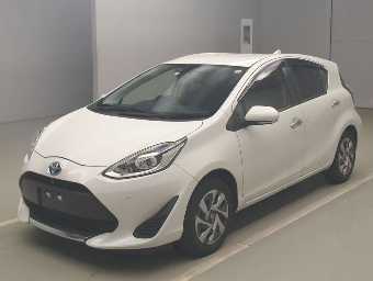 TOYOTA AQUA 2021 Image 1