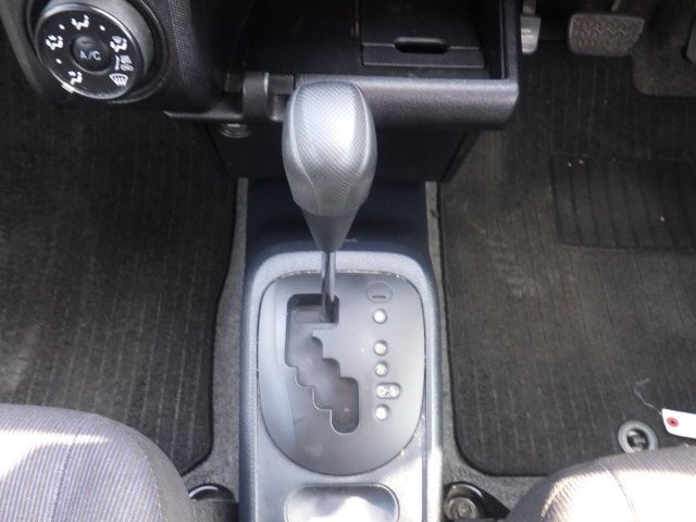 TOYOTA PROBOX 2018 Image 22