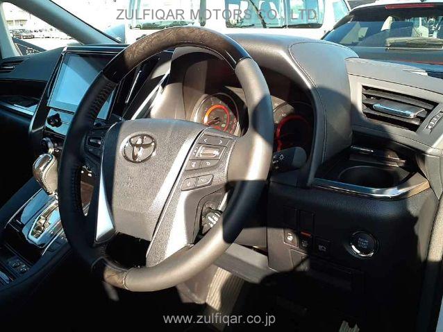 TOYOTA ALPHARD 2022 Image 7