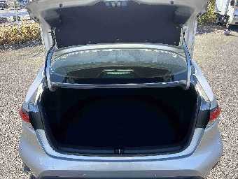 TOYOTA COROLLA 2019 Image 13