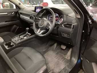 MAZDA CX-5 2019 Image 5