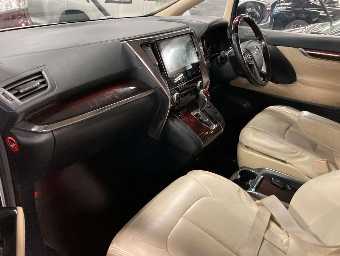 TOYOTA ALPHARD 2015 Image 7