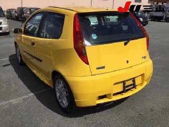 FIAT PUNTO 2000 Image 2