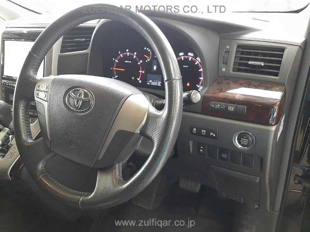 TOYOTA ALPHARD 2013 Image 7
