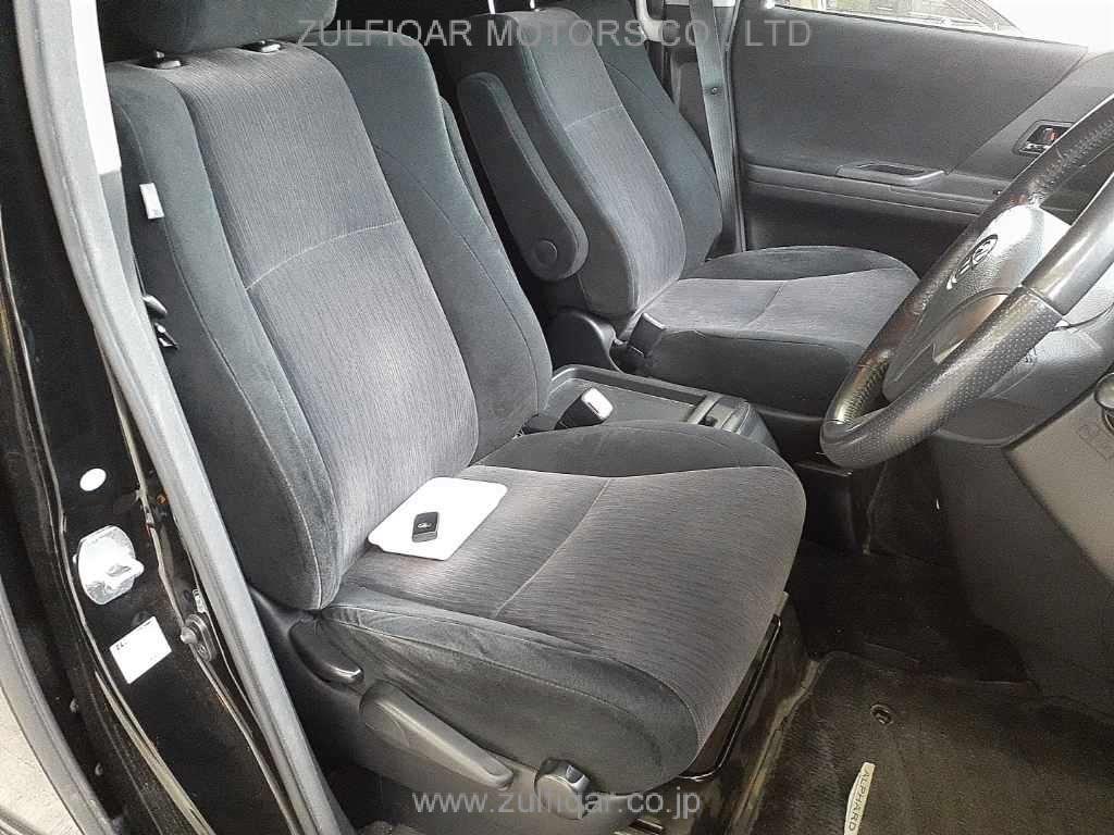 TOYOTA ALPHARD 2013 Image 8
