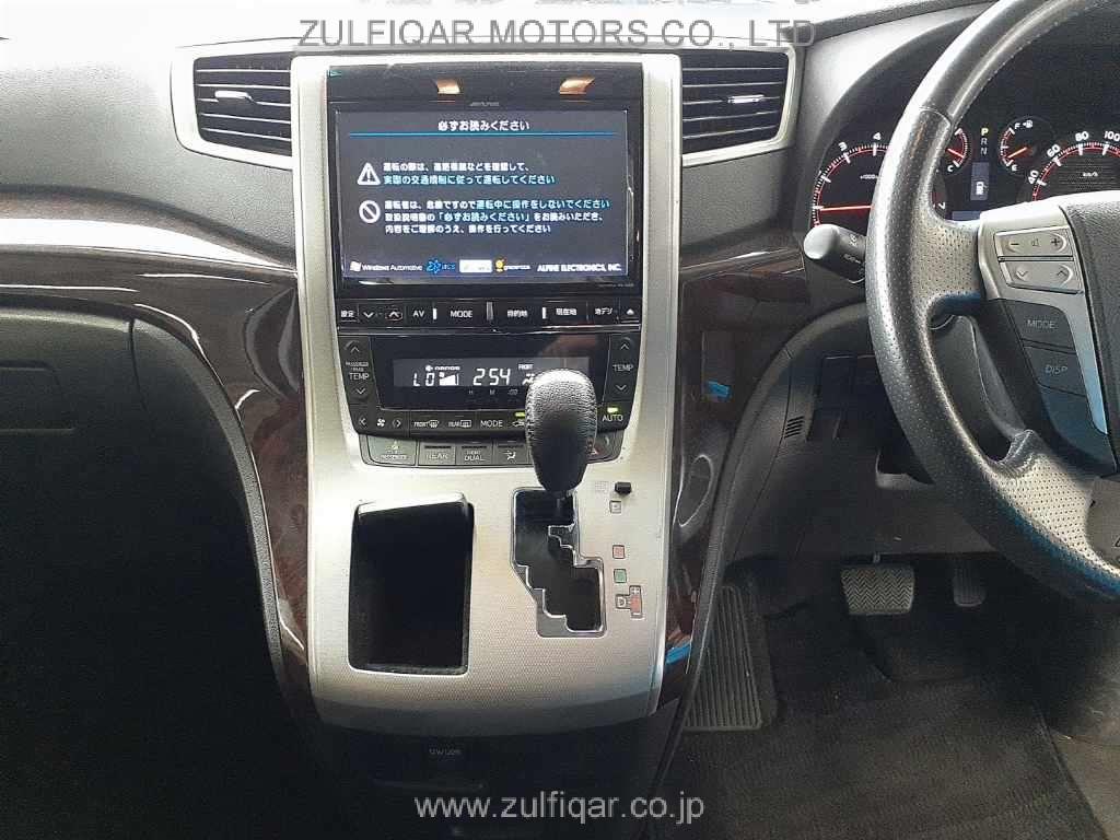 TOYOTA ALPHARD 2013 Image 9
