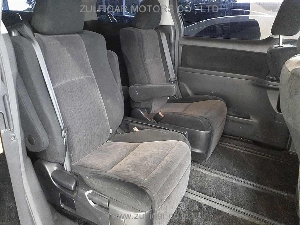TOYOTA ALPHARD 2013 Image 10