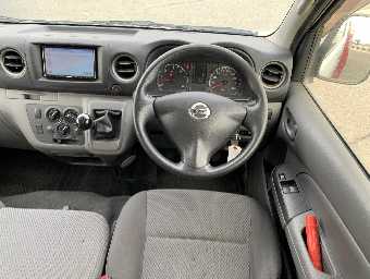 NISSAN NV350 CARAVAN 2014 Image 4