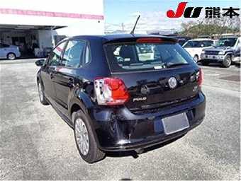 VOLKSWAGEN POLO 2013 Image 2