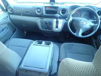 NISSAN NV350 CARAVAN 2015 Image 4