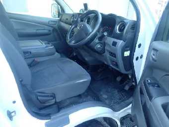 NISSAN NV350 CARAVAN 2015 Image 6