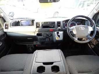 TOYOTA HIACE 2018 Image 5