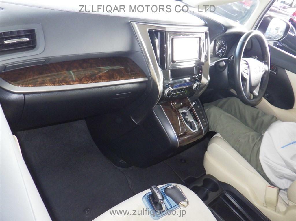 TOYOTA ALPHARD 2019 Image 3