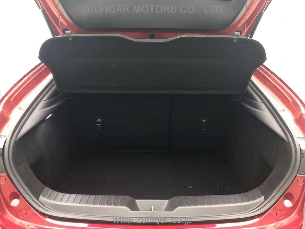 MAZDA MAZDA3 FASTBACK 2019 Image 8