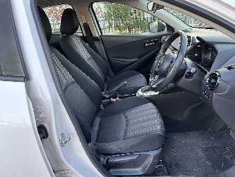 MAZDA DEMIO 2018 Image 16