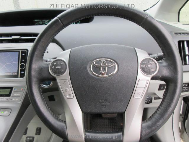 TOYOTA PRIUS PHV 2013 Image 19