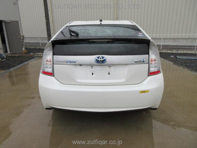 TOYOTA PRIUS PHV 2013 Image 4