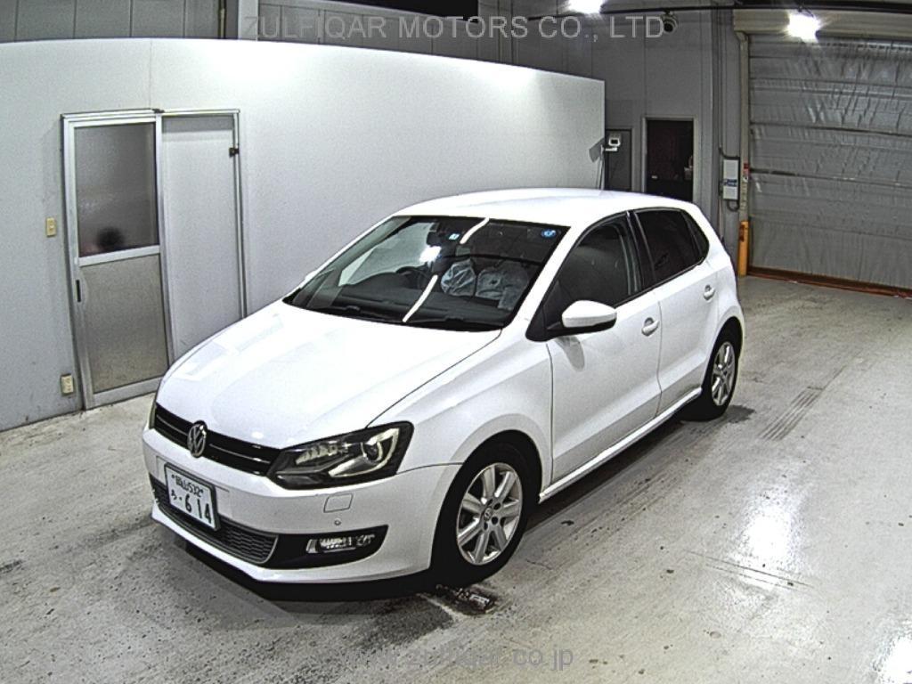 VOLKSWAGEN POLO 2012 Image 4