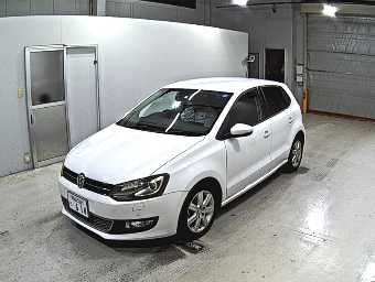 VOLKSWAGEN POLO 2012 Image 4