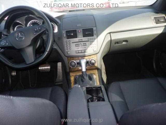 MERCEDES BENZ C CLASS 2011 Image 3