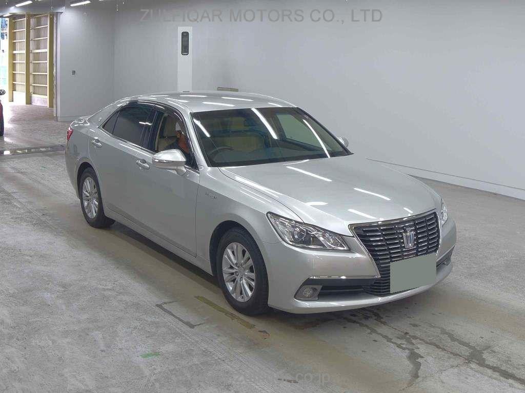 TOYOTA CROWN HYBRID 2014 Image 1