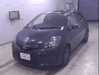 TOYOTA VITZ 2015 Image 4
