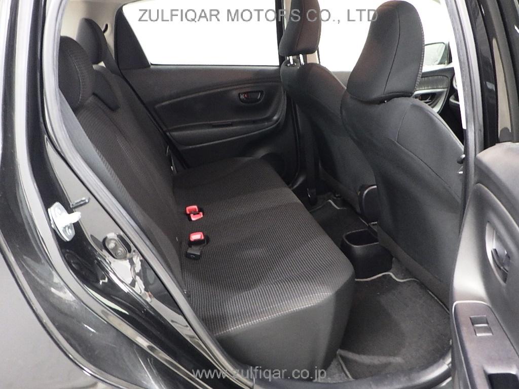 TOYOTA VITZ 2015 Image 7