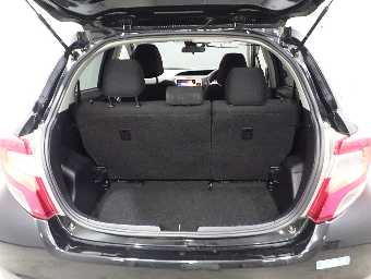 TOYOTA VITZ 2015 Image 8