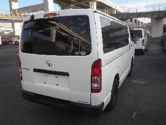 TOYOTA HIACE 2012 Image 12