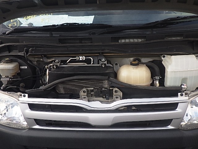 TOYOTA HIACE 2012 Image 21