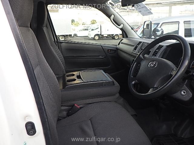 TOYOTA HIACE 2012 Image 22