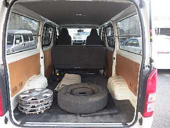 TOYOTA HIACE 2012 Image 20