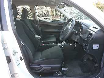 TOYOTA COROLLA AXIO 2018 Image 16